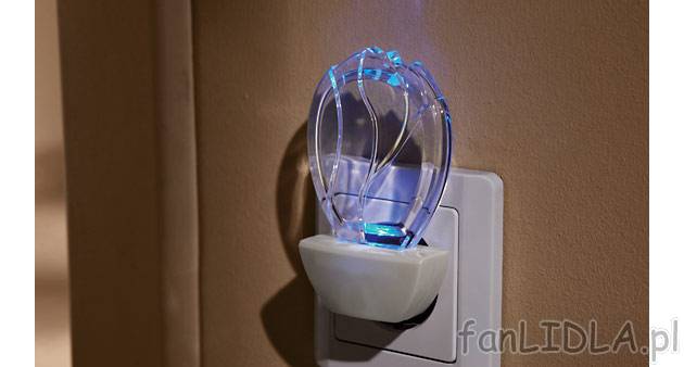 Lampka nocna LED Livarno Lux, cena 5,99 PLN za 1 szt. 
- idealna jako lampka do ...