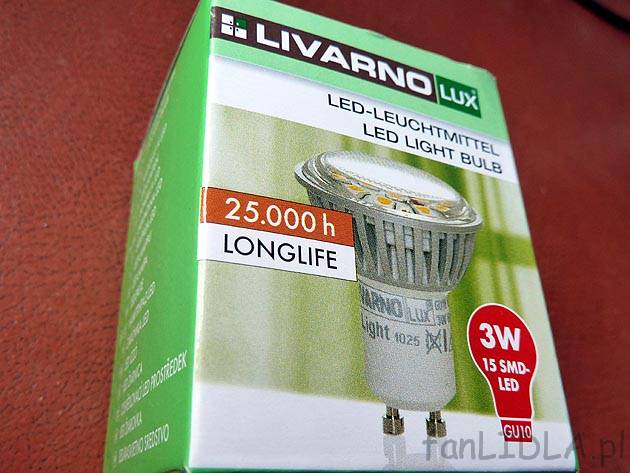 Żarówka diodowa Livarno Lux z Lidla. Moc pobierana to 15W, świeci 15 diod LED ...