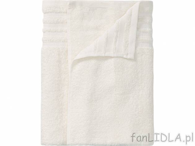 Ręcznik 50 x 90 cm , cena 11,99 PLN 
- 100% bawełny
- przyjemne i puszyste
- ...