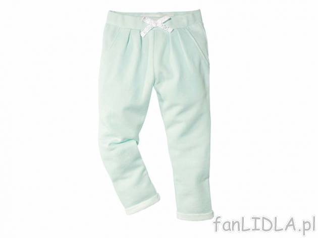 Dziewczęce spodnie dresowe Lupilu, cena 24,99 PLN za 1 para 
- efekt Soft-Touch ...