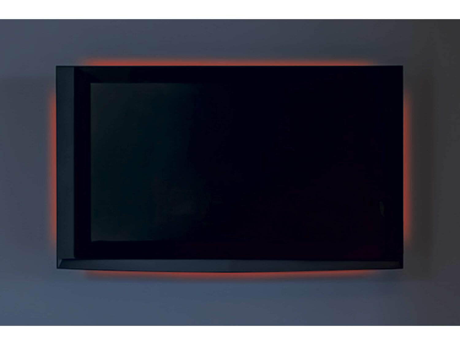 Oświetlenie LED panelu telewizora Livarno, cena 34,99 PLN 
- 4 samoprzylepne taśmy ...