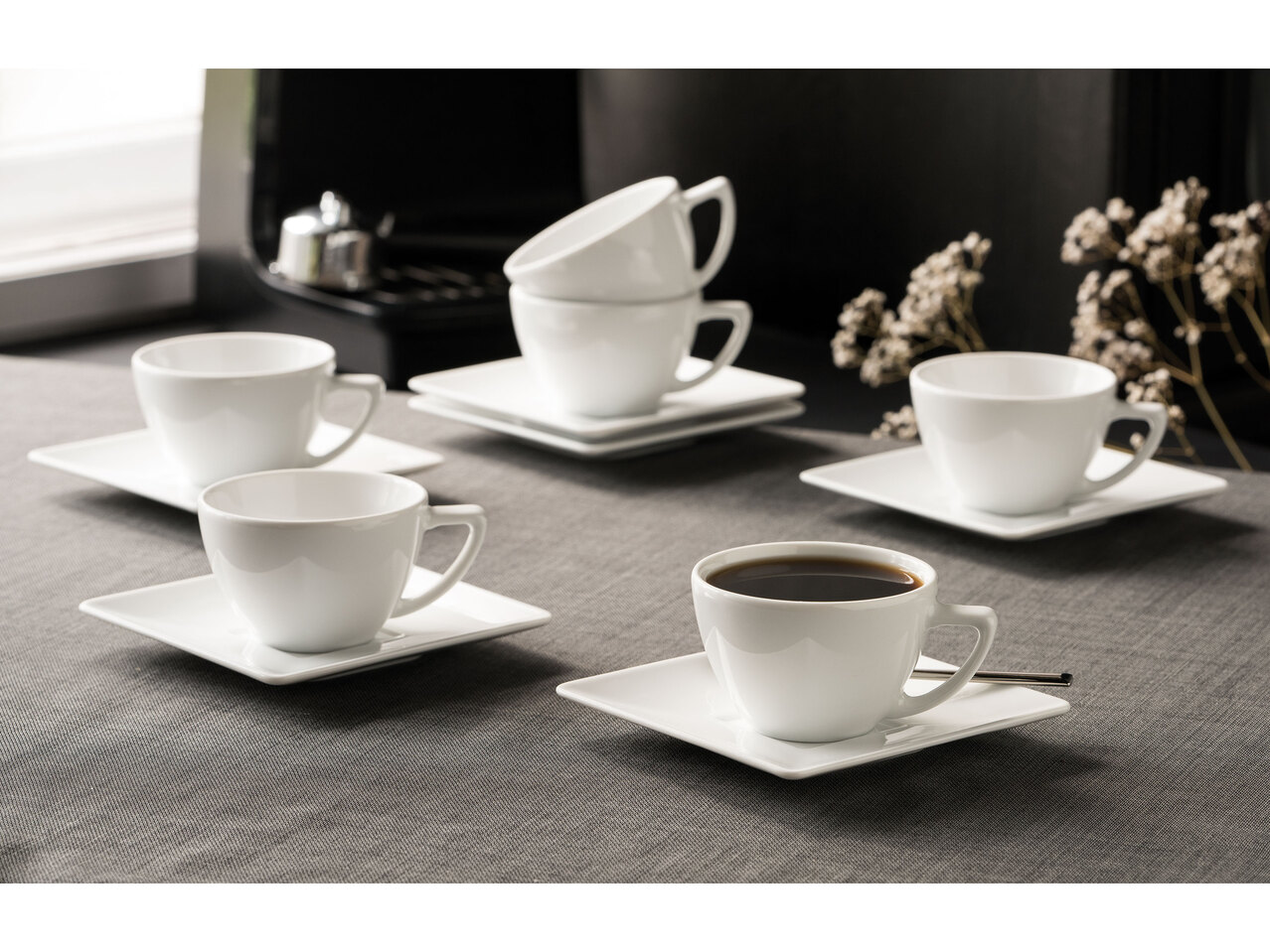 LUBIANA® Porcelanowy zestaw kawowy CLASSIC, 12 elementów , cena 89,9 PLN 

- ...