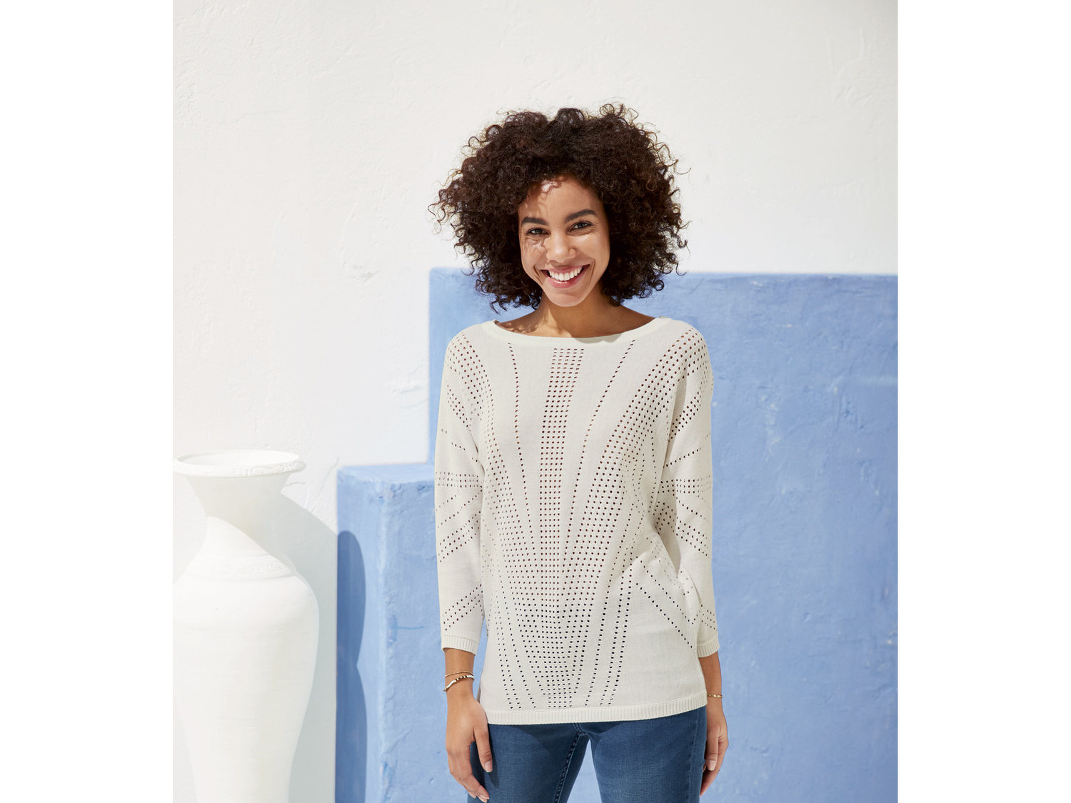 Letni sweterek Esmara, cena 29,99 PLN 
- rozmiary: XS-L
- bardzo przewiewny, idealny ...