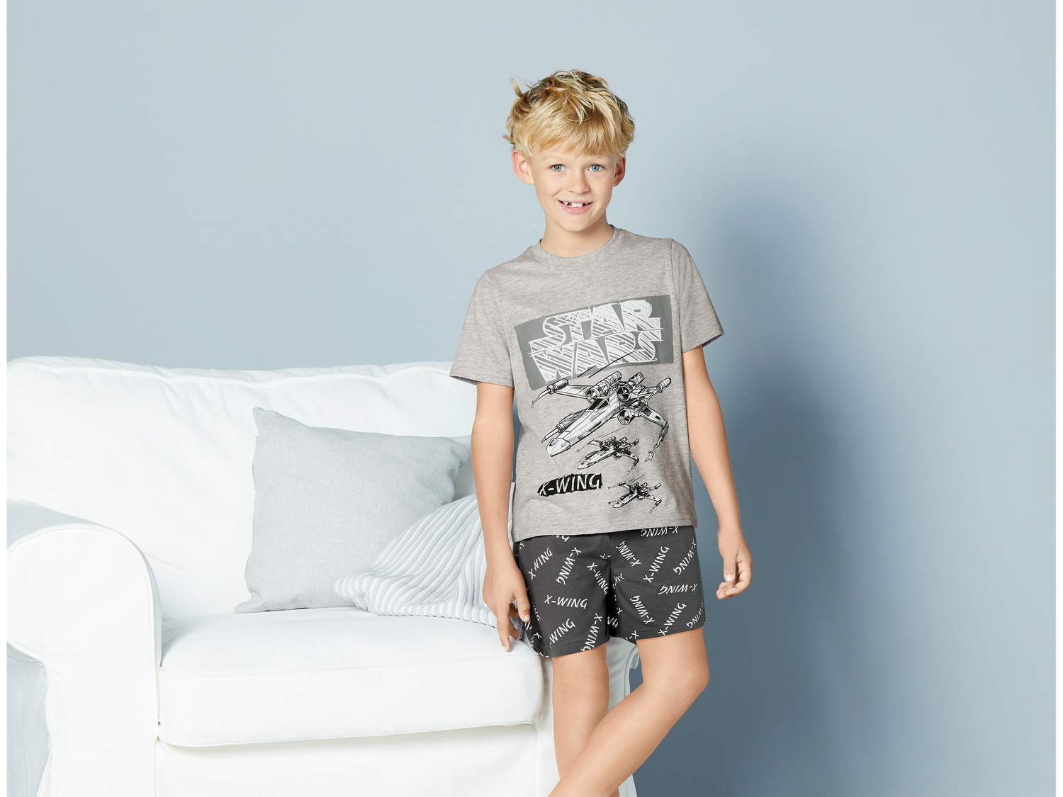 Piżama chłopięca , cena 21,99 PLN 
- koszulka: 90% bawełny, 10% wiskozy, spodnie: ...