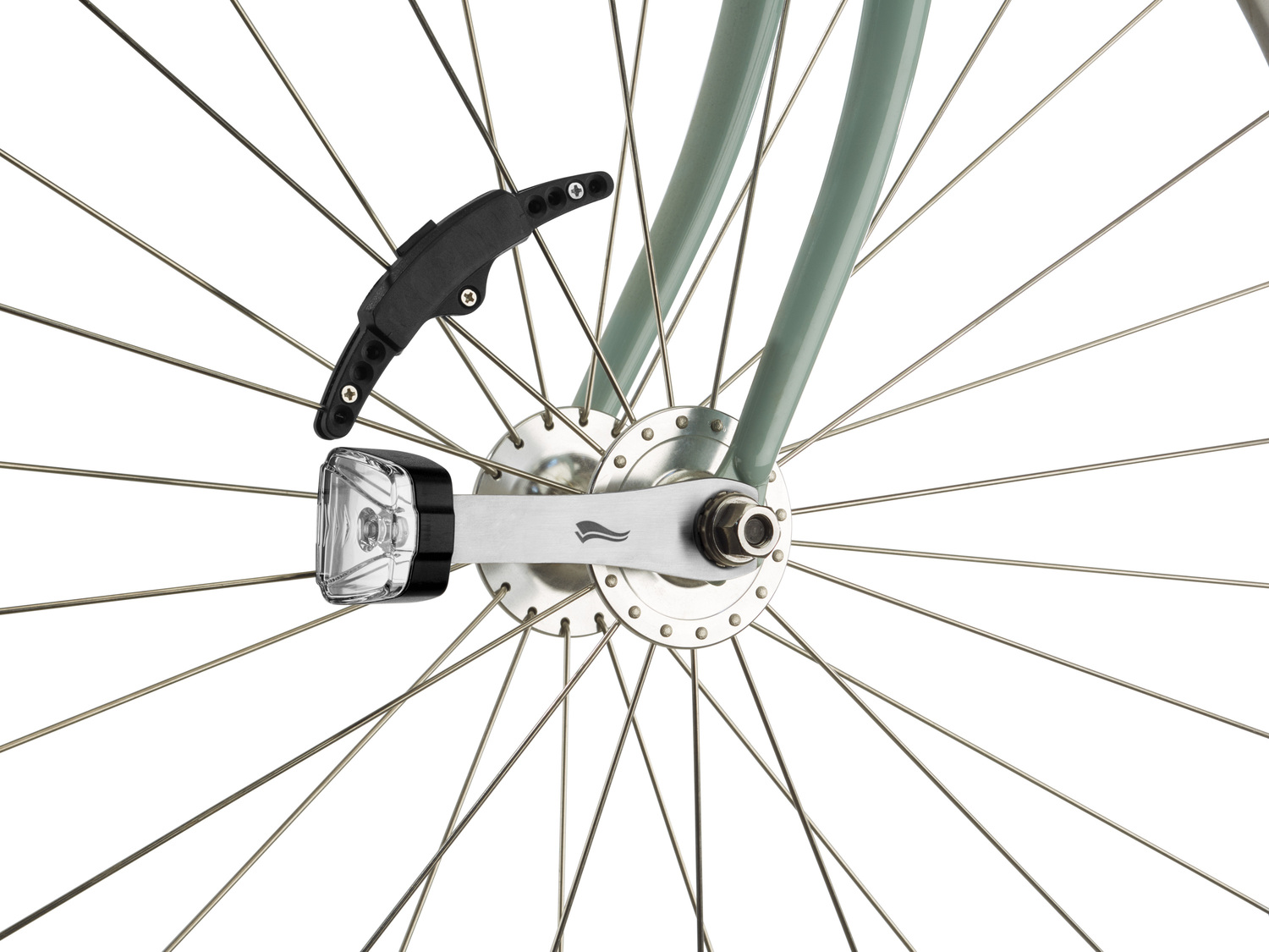 Zestaw magnetycznych świateł rowerowych Crivit, cena 74,90 PLN 
- reflektor przedni ...
