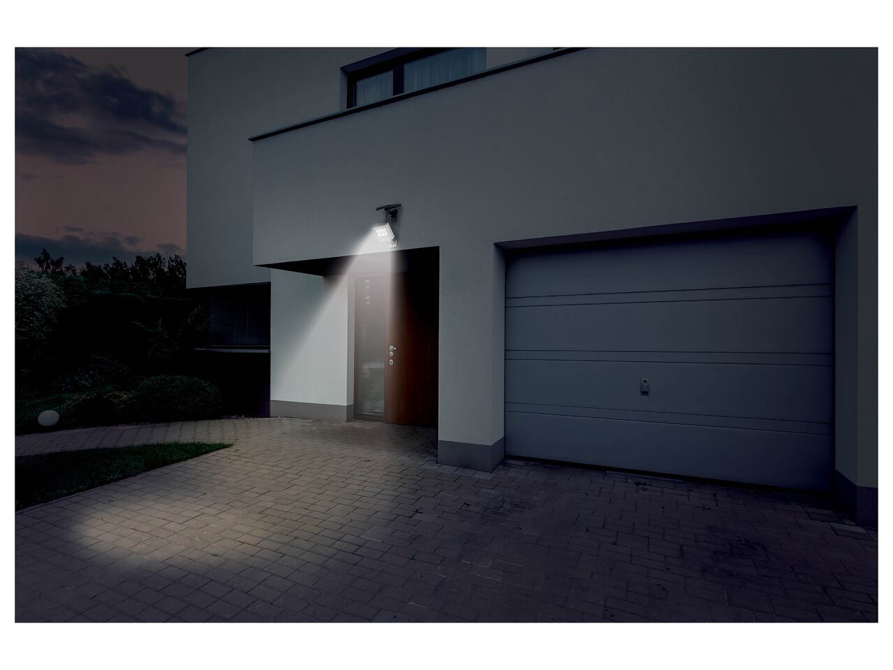 LIVARNO HOME® Reflektor solarny LED z czujnikiem , cena 49,99 PLN 
LIVARNO HOME® ...