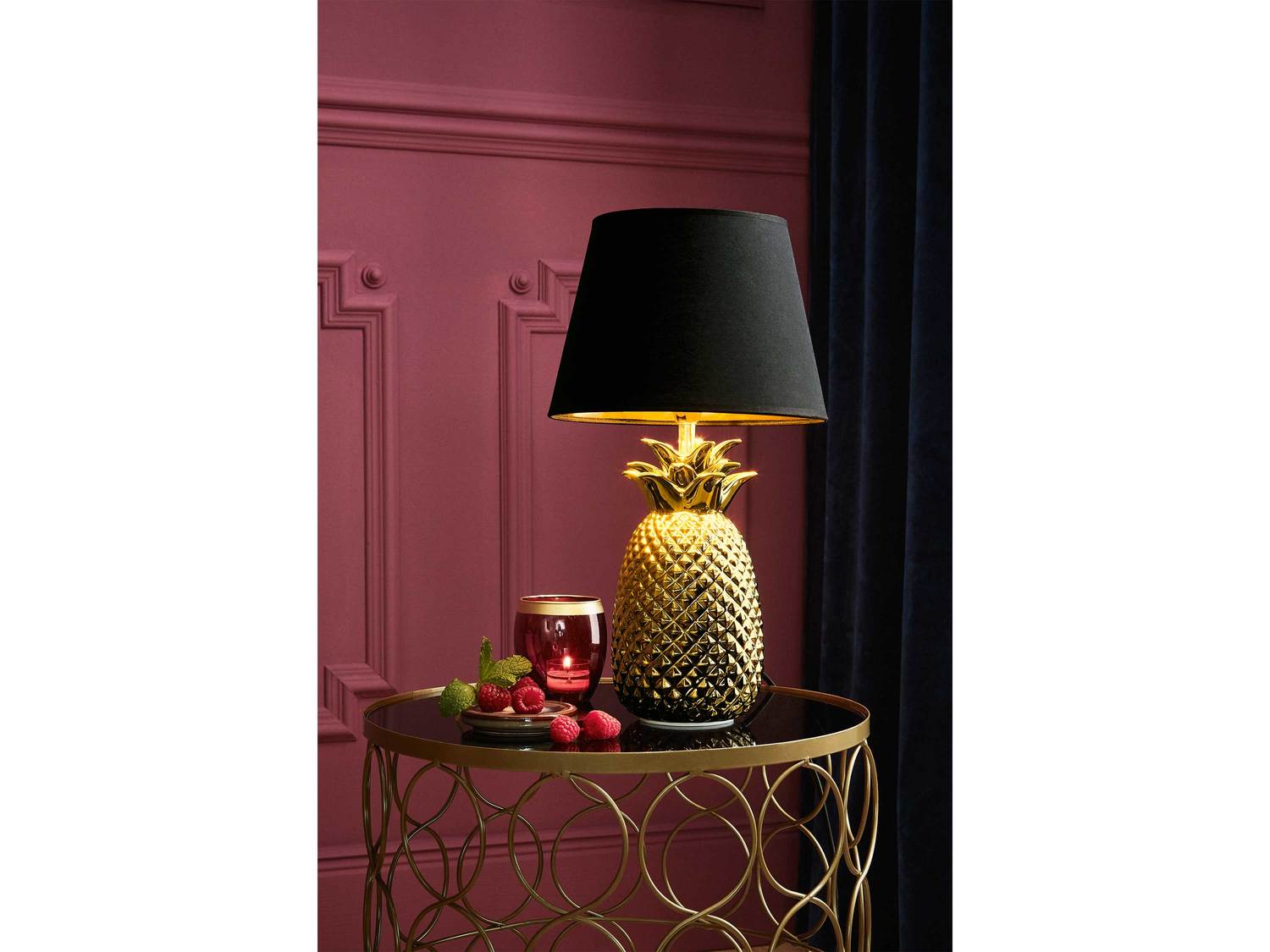 Lampa stołowa LED Livarno Lux, cena 74,90 PLN 
- abażur z tkaniny ze złotą ...