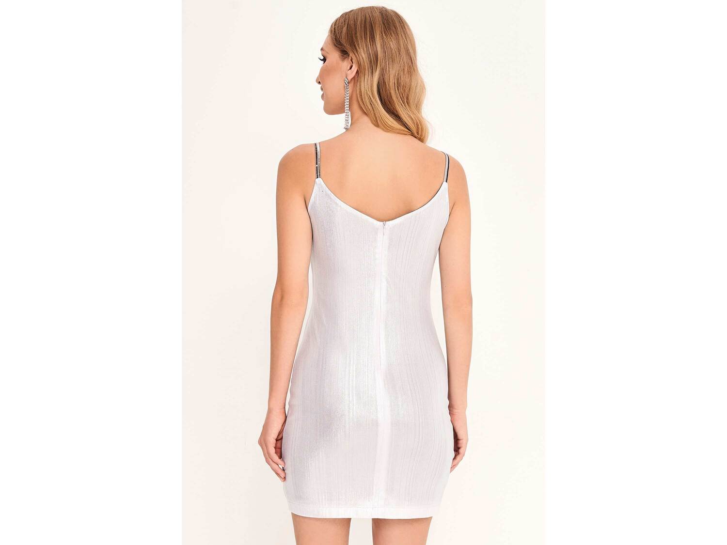 Sukienka Selena , cena 89,00 PLN 
- rozmiary: XS-L
- z błyszczącej tkaniny z ...