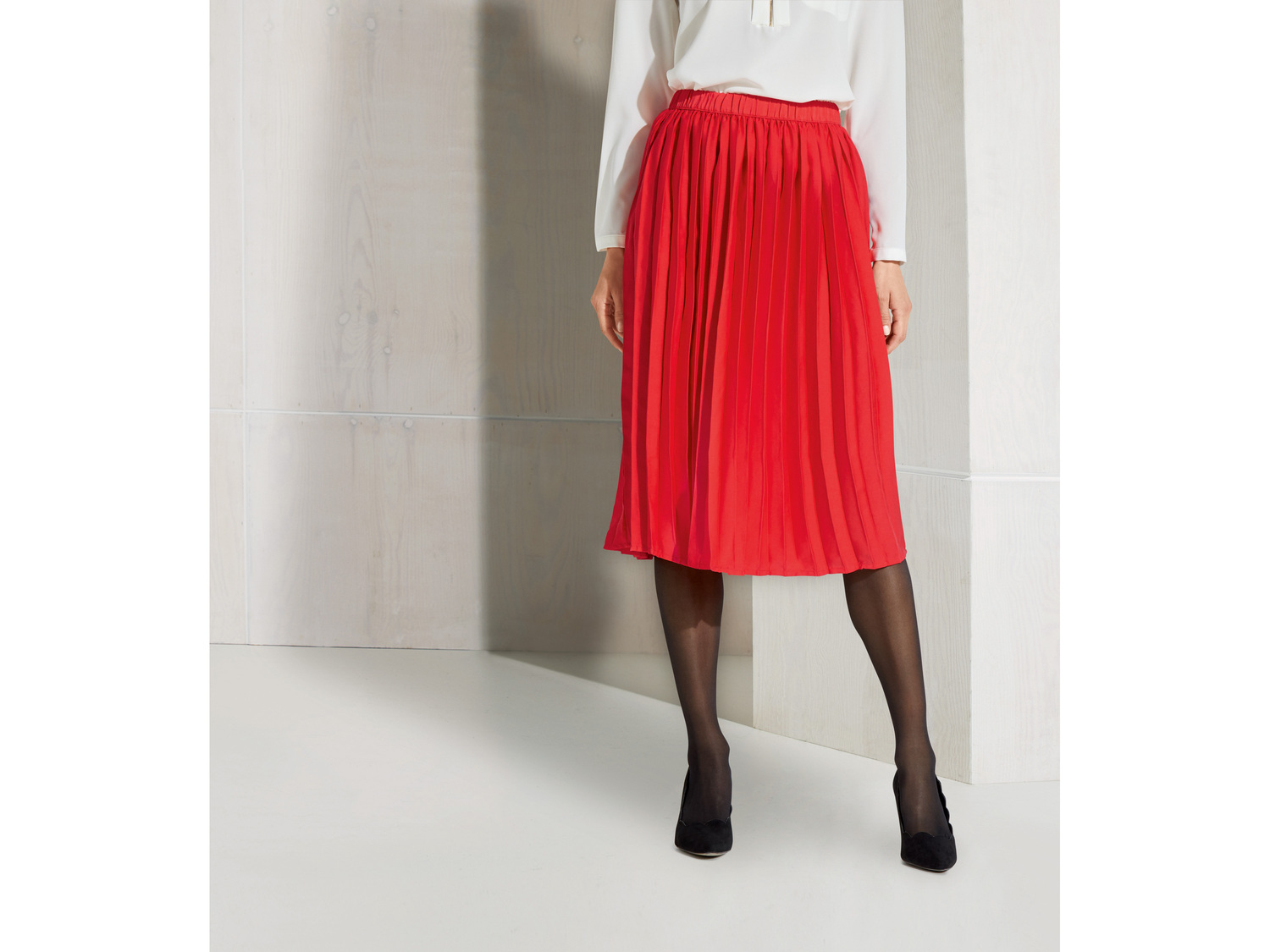 Spódnica damska Esmara, cena 39,99 PLN 
- rozmiary: 34-44
- modne wzory
Dostępne ...