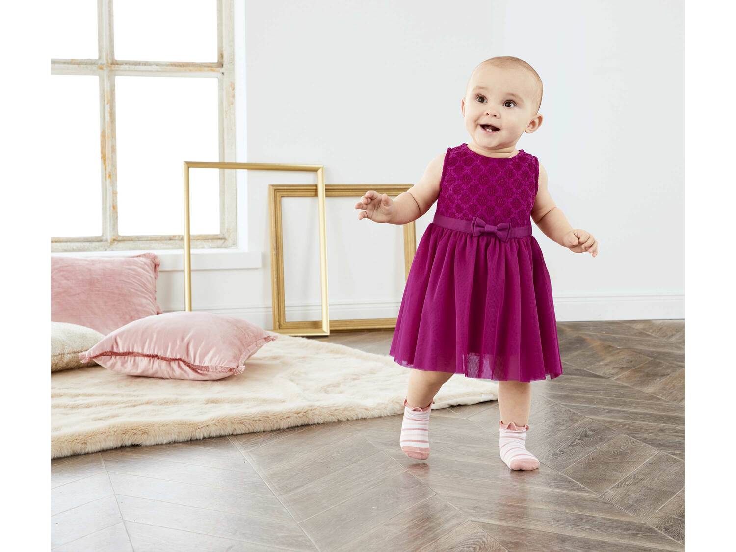 Sukienka niemowlęca z tiulu Lupilu, cena 29,99 PLN 
- podszewka: 100% bawełny
- ...
