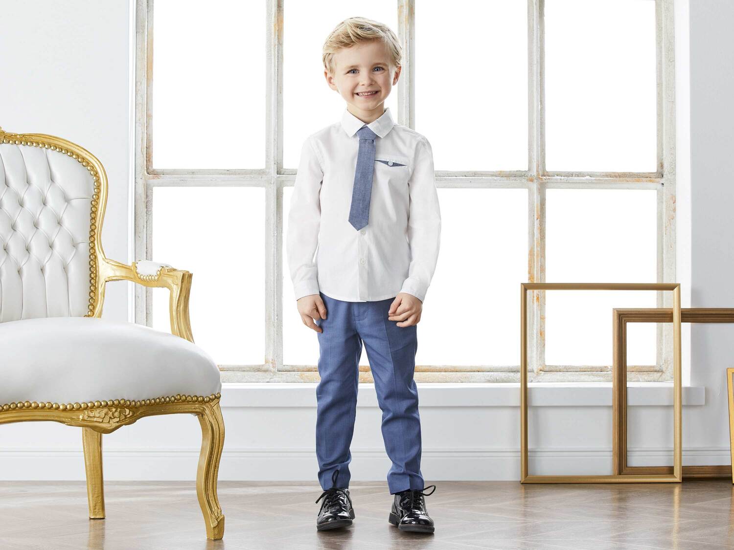 Koszula chłopięca z krawatem Lupilu, cena 24,99 PLN 
- rozmiary: 92-116
- odczepiany ...