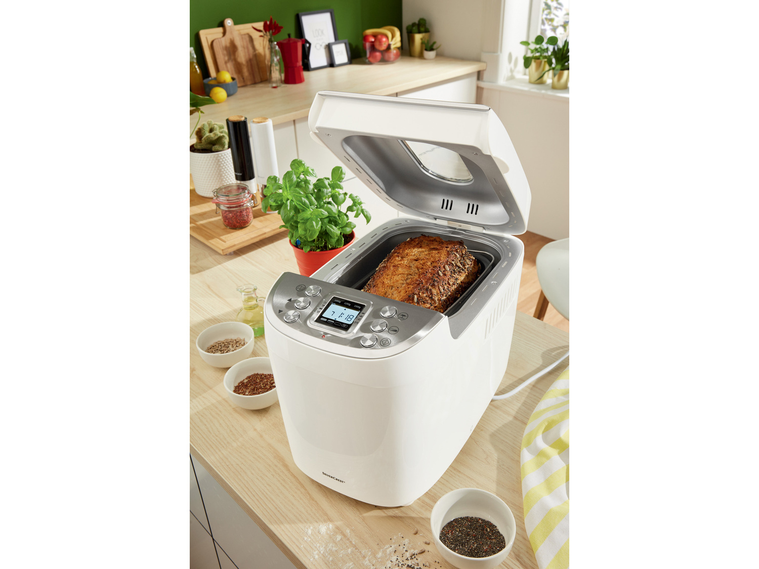 Automat do pieczenia chleba 850 W Silverscrest Kitchen Tools, cena 139,00 PLN 
- ...